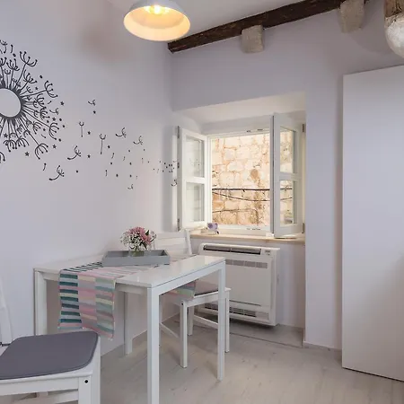 Lumia Apartman *